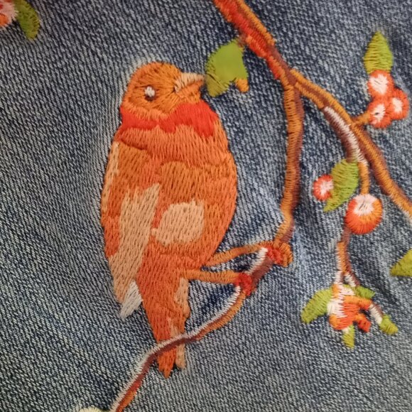 'Martha Stewart' Embroidered Cuffed Mid wash Denim Jeans Size 2 EUC - Picture 6 of 16